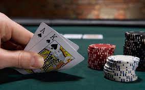 Cách chơi Poker trực tuyến